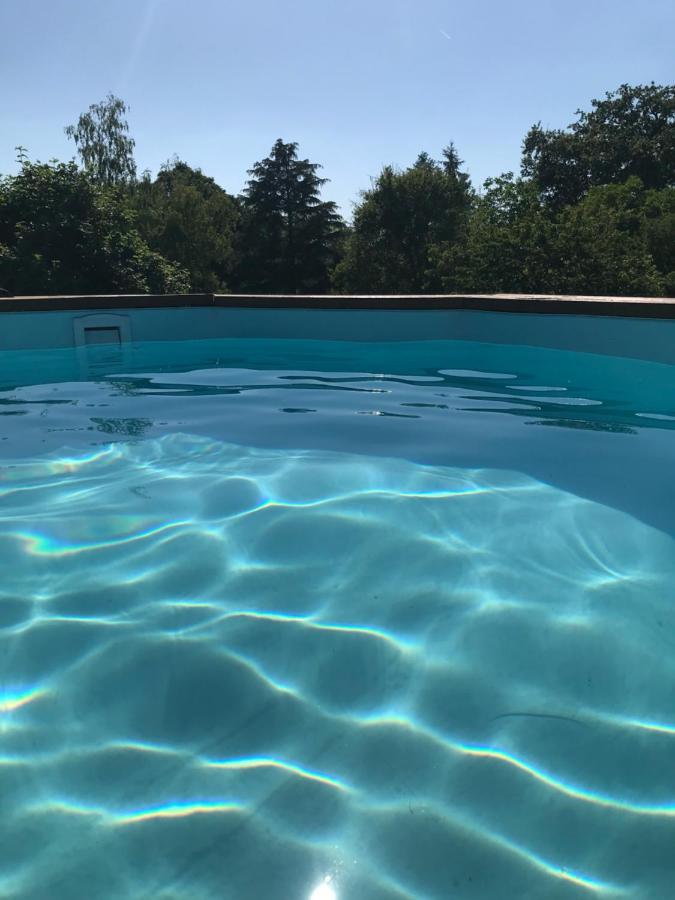 Le Gite Du Petit Renard: A Tranquil Gite With Pool Oradour-Saint-Genest المظهر الخارجي الصورة